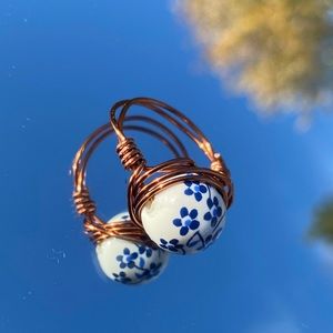 adorable copper and blue flower bead wire ring!!